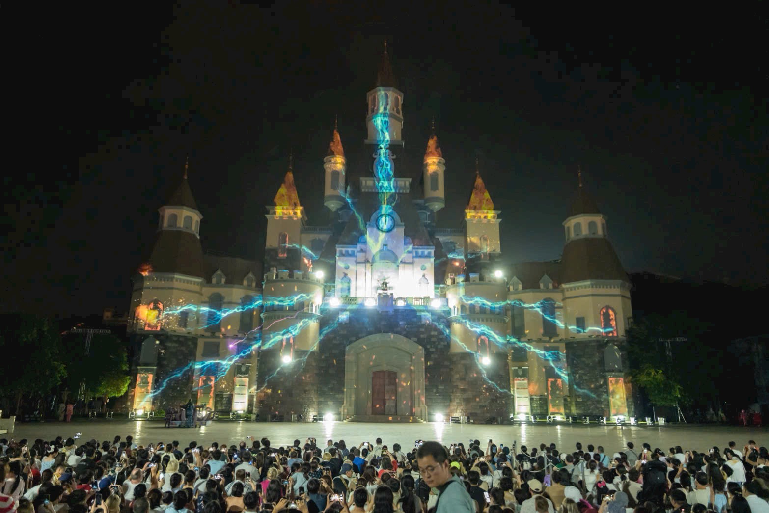 TOUR NGHỈ DƯỠNG NHA TRANG 3N3Đ VINPEARLAND