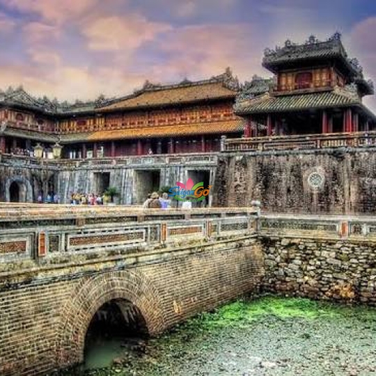 TOUR MIỀN TRUNG - 12 NGÀY KHÁM PHÁ HÀNH TRÌNH DI SẢN MIỀN TRUNG