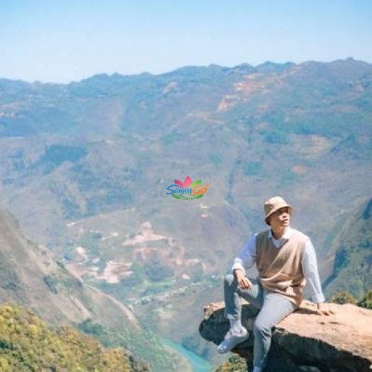 TOUR TP HỒ CHÍ MINH - ĐÔNG BẮC 6 NGÀY 5 ĐÊM - CHINH PHỤC CỘT CỜ LŨNG CÚ